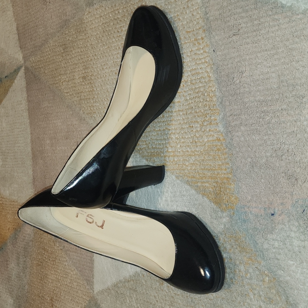 Black Chunky Heel Pumps